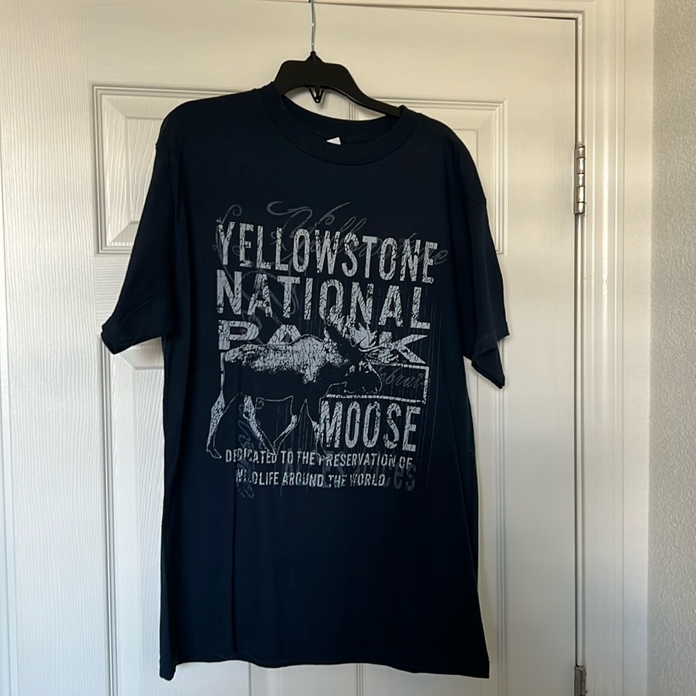 Men’s medium Blue Yellowstone National Park shirt.